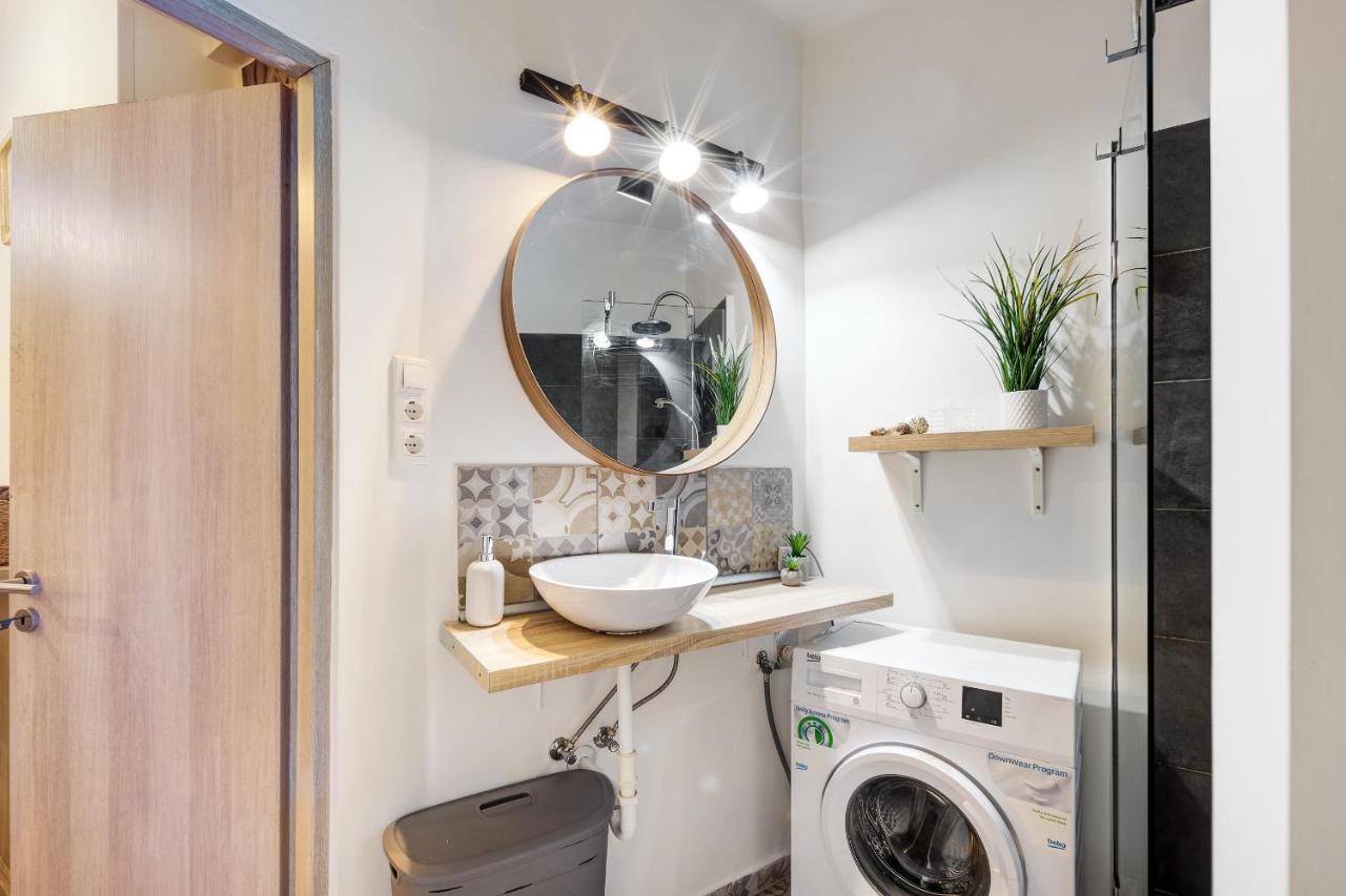 Convenient Central Apartment Boedapest Buitenkant foto